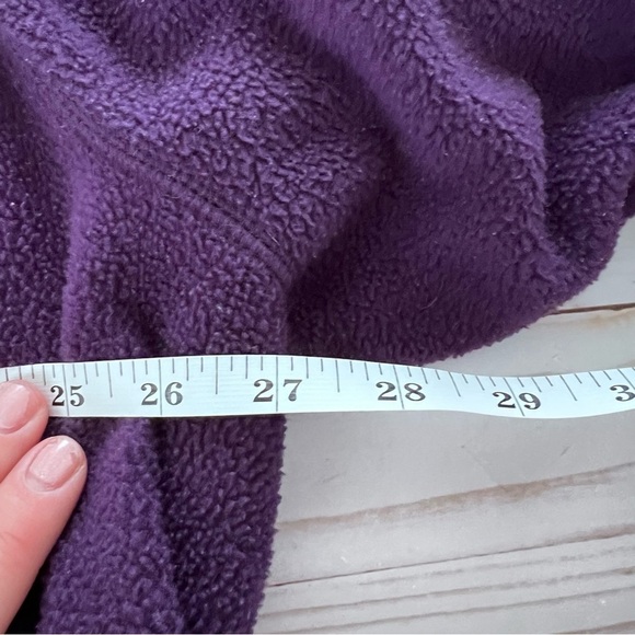 Vintage Disney Winnie The Pooh Embroidered Tigger Fleece in Purple size 2X - Picture 11 of 13
